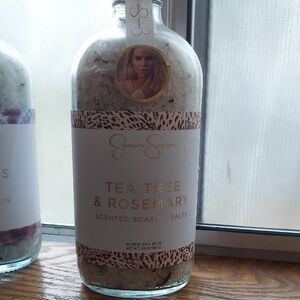 Jessica Simpson Tea Tree & Rosemary Scented Soaking Salts